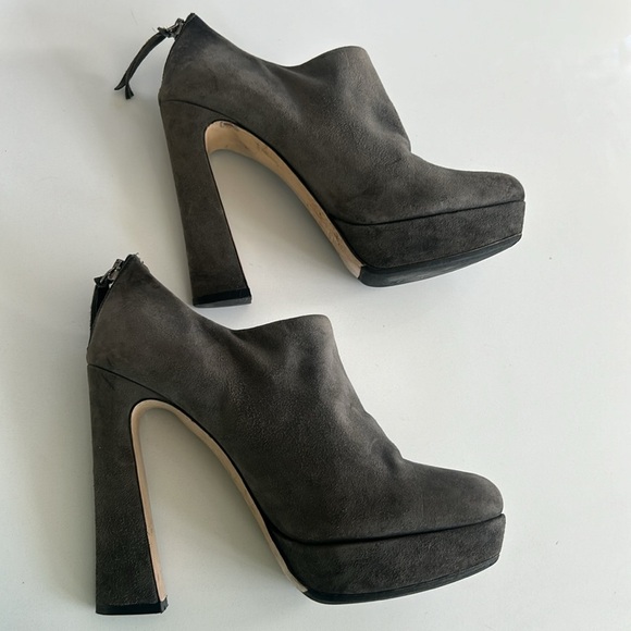 Miu Miu Suede Ankle Boots with Platform Heels Grey Color Square Toe size 37 / 7 - Picture 3 of 16